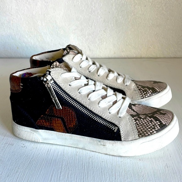 Dolce Vita Zonya Sneakers - Picture 1 of 5